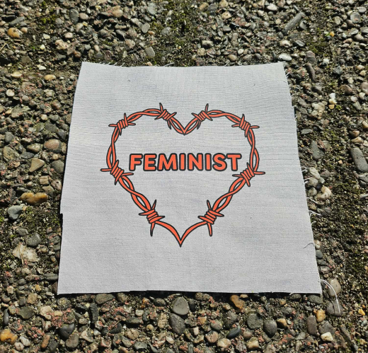 Feminist Stacheldraht-Herz Patch
