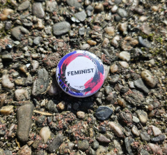 Feminist Button bunt Feminist Button bunt